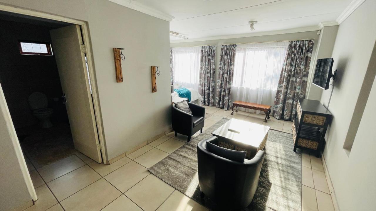 Aspen Guest House No Loadshedding Centurion Bagian luar foto